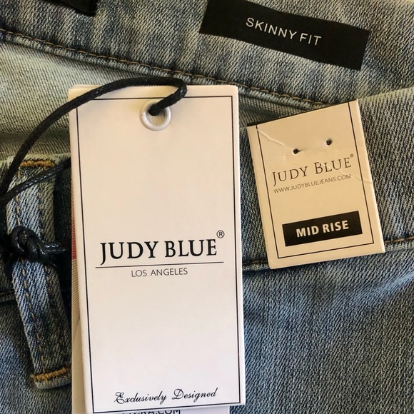 NWT Judy Blue Mid Rise Skinny Fit Jeans - Picture 8 of 8